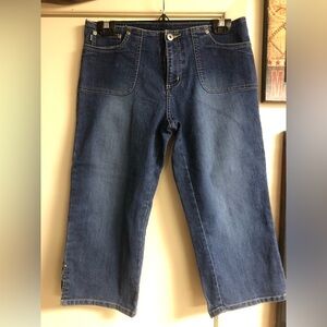 AEROPOSTALE CROP JEANS